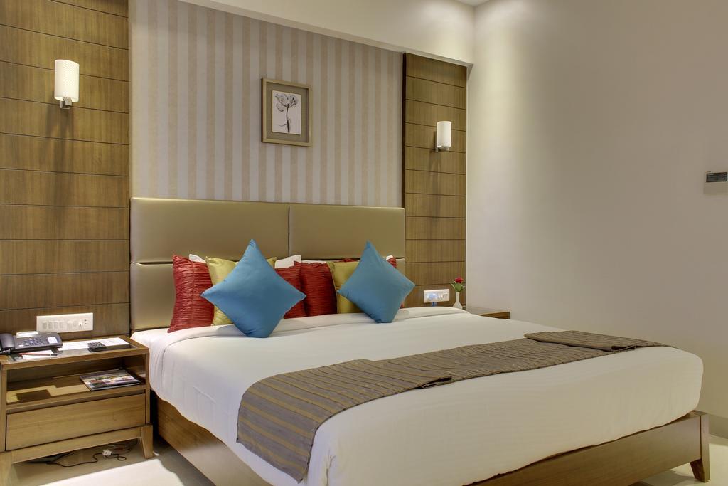 Hotel Suba Grand Dahej Exterior foto